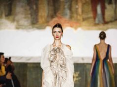 Einer der Schocker auf der diesjährigen Fashionweek in Mailand: Ein Vulva-Kleid von Designerin Julia Lara König (c) Mihael Vuzem